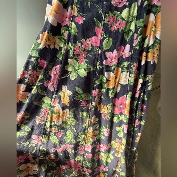 Old Navy Floral Navy Dress size M - Picture 3 of 6